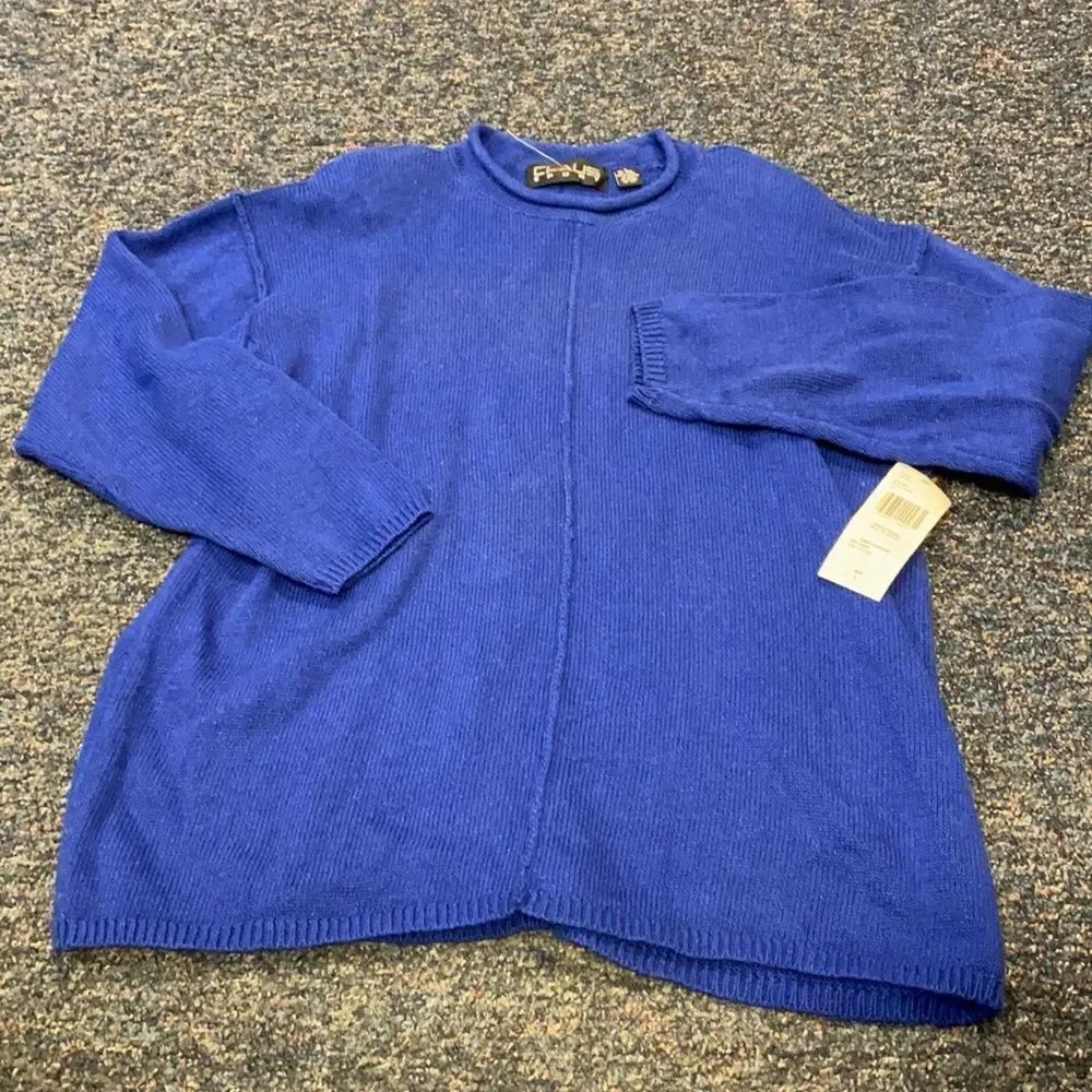 Chaus Sport BlueโSweater sz. L NWT